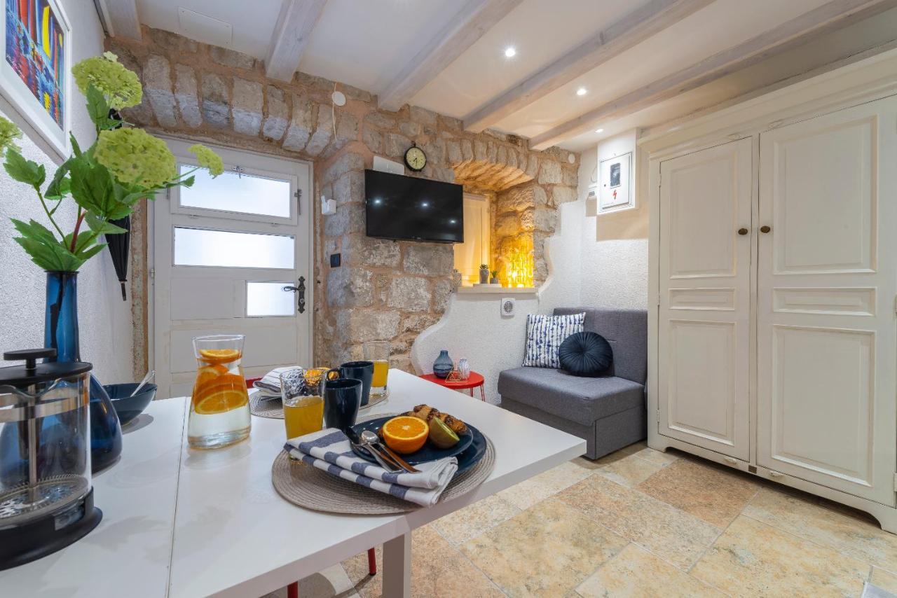Apartment Neva ดูบรอฟนิก ภายนอก รูปภาพ