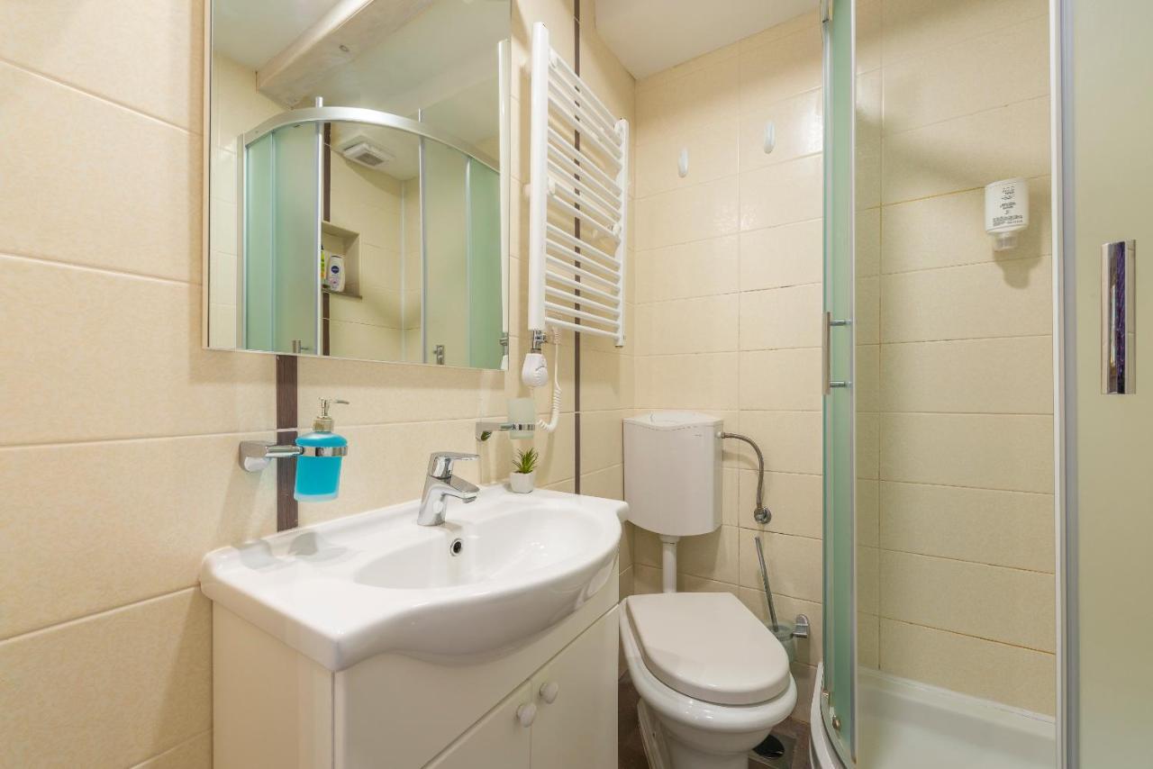 Apartment Neva ดูบรอฟนิก ภายนอก รูปภาพ